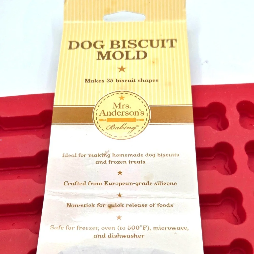 Mrs Anderson's Silicone Dog Biscuit Mold Makes 35 Biscuits